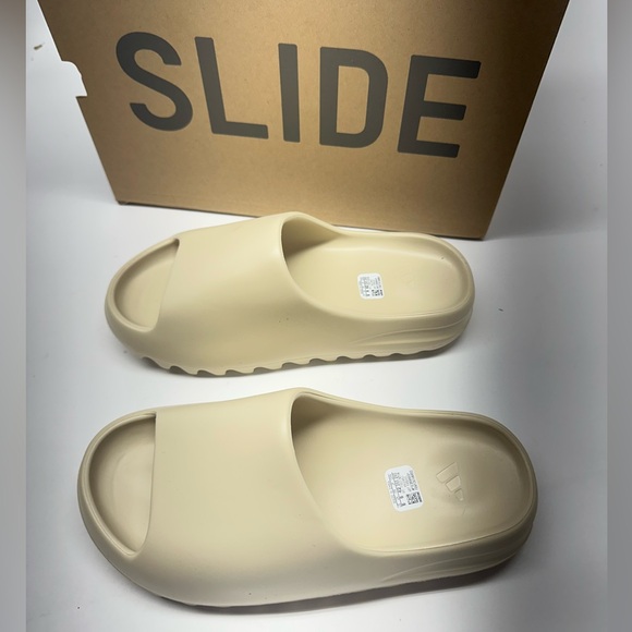 Yeezy Slides 'Bone' 2022 Adidas / Sneakers / Yeezy Slides - Picture 3 of 6